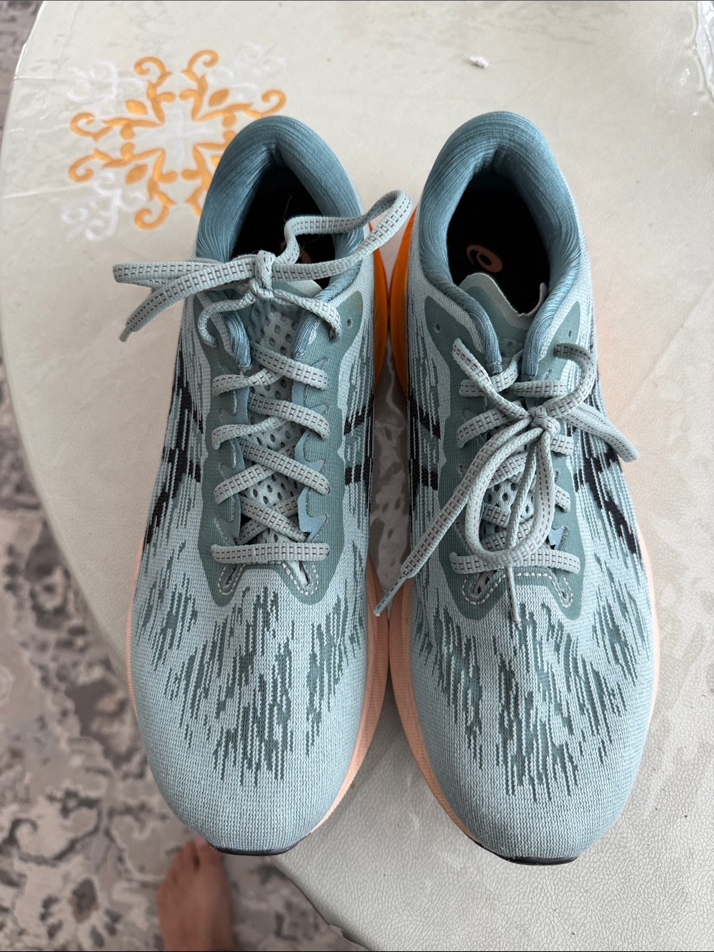 Oasis Men's Athletic Running Shoes in Light Teal and Peach
